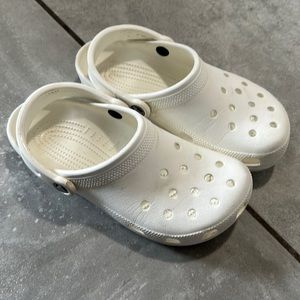 White Crocs size 7